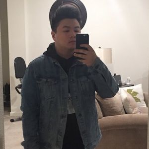 Meet your Posher, John paulo